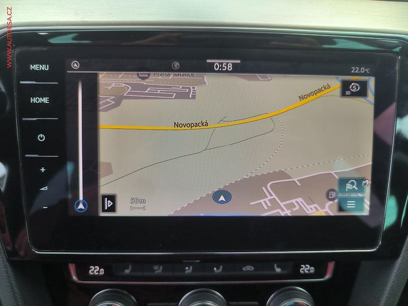 Volkswagen Passat (2019) 2.0TDi, ČR, R-Line, DSG, LED - fotka 13 z 27