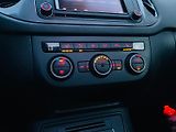 Volkswagen Tiguan 1.4TSI MANUÁL VÝHŘEV PANORAMA - náhled 36