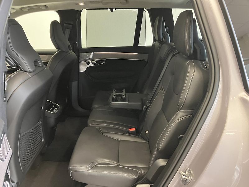 Volvo XC90 B5 AWD Ultra Bright AT8, ČR - fotka 16 z 49