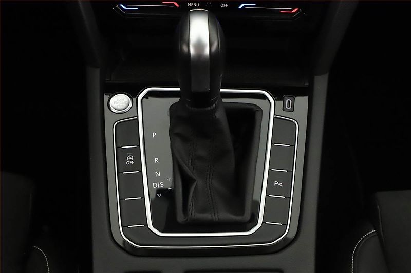 Volkswagen Passat (2021) Elegance 2.0 TDI - fotka 10 z 24