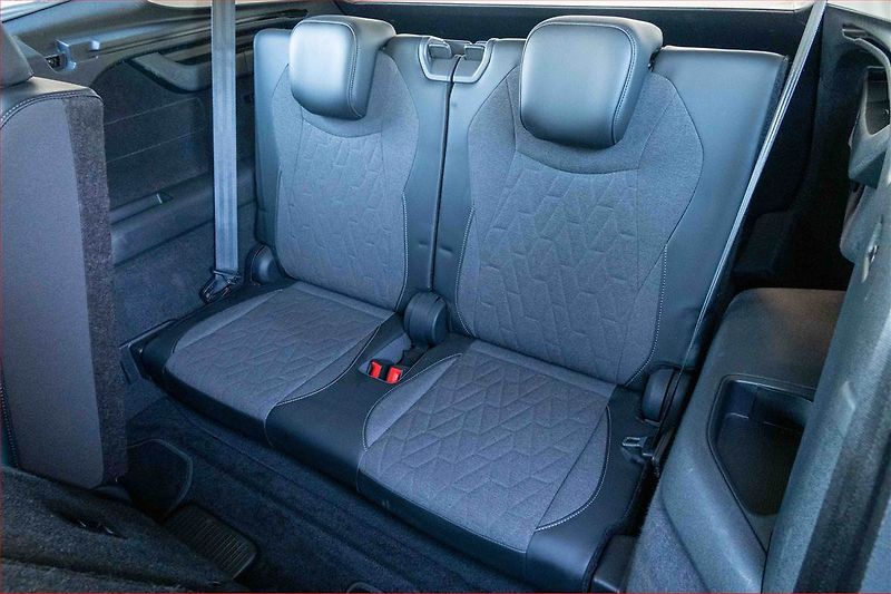 Volkswagen Tayron (2025) 1.5 eTSI - fotka 19 z 25