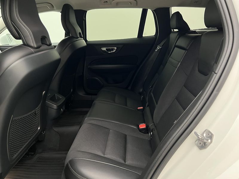Volvo V60 D3 MOMENTUM MAN - fotka 6 z 41
