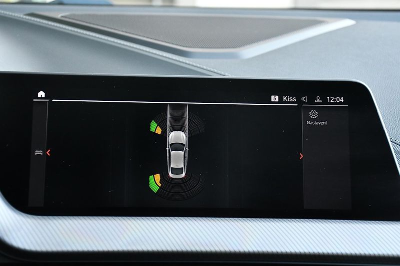 BMW Řada 2 218d TAŽNÉ HUD ČR 1M - fotka 34 z 41