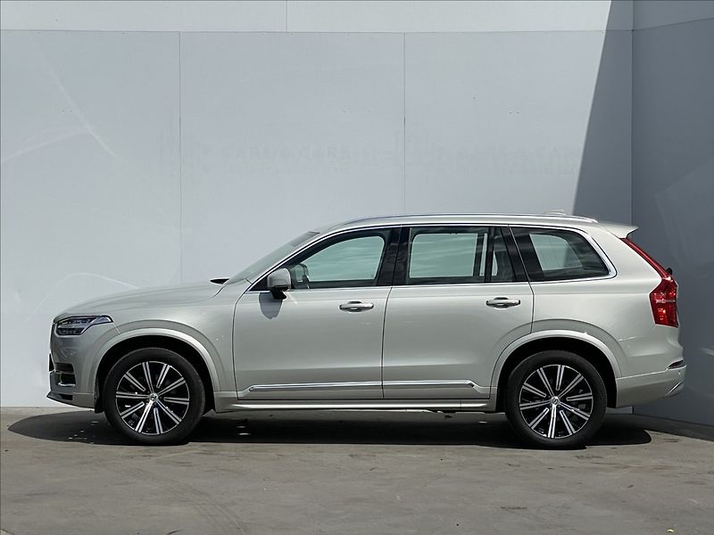 Volvo XC90 2,0 B5 AWD Inscription - fotka 2 z 22