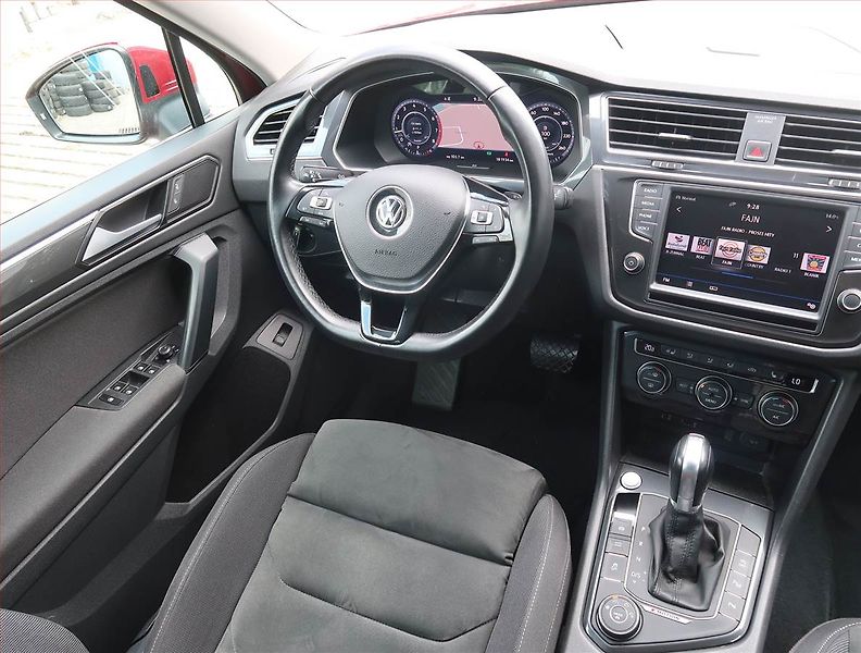 Volkswagen Tiguan (2016) 2.0 TSI, 4X4, Automat - fotka 7 z 16