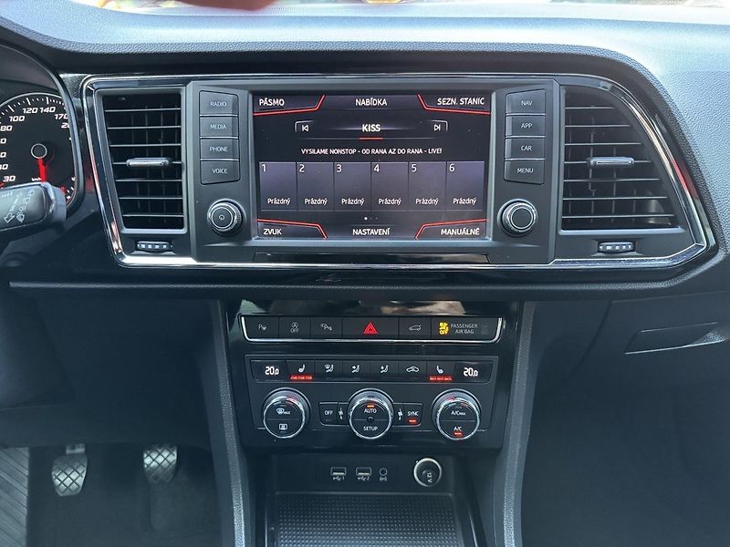 Seat Ateca (2018) 1.4TSi LED Navi Kamera ACC - fotka 11 z 50
