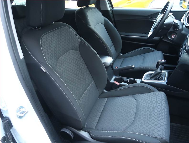 Kia Ceed (2019) 1.4 T-GDI, Serv.kniha - fotka 9 z 18