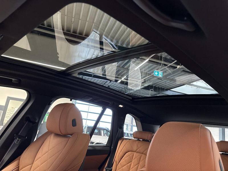 BMW X5 xDrive30d M-Sport Vzduch DAPro - fotka 12 z 14