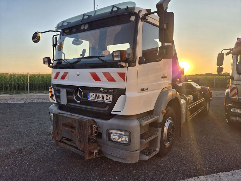 Mercedes-Benz Axor 1824 KONTEJNEROVKA MEILLER  - fotka 3 z 10