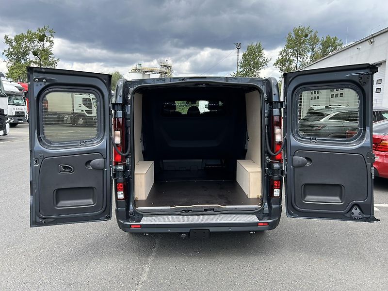 Renault Trafic (2026) CREW VAN L2H1 170k RED 5 míst - fotka 9 z 40