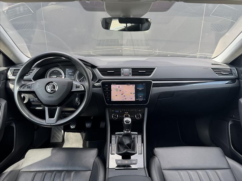 Škoda Superb 2,0 TDI 110kW L&K ČR 1.MAJITEL - fotka 15 z 33