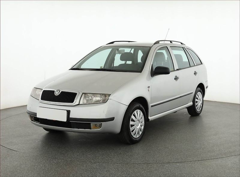 Škoda Fabia (2001) 1.4, po STK, za skvělou cenu - fotka 2 z 12