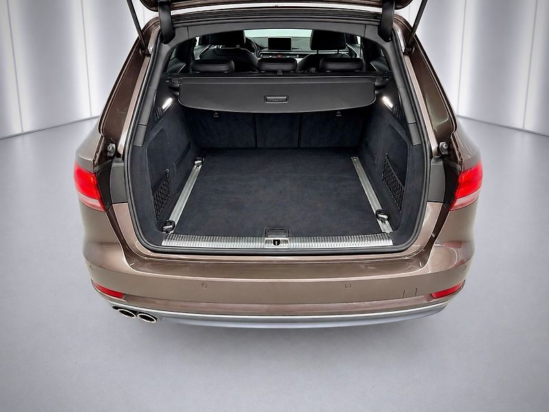 Audi A4 2.0TDI QUATTRO S-LINE, VIRTUAL - fotka 24 z 24