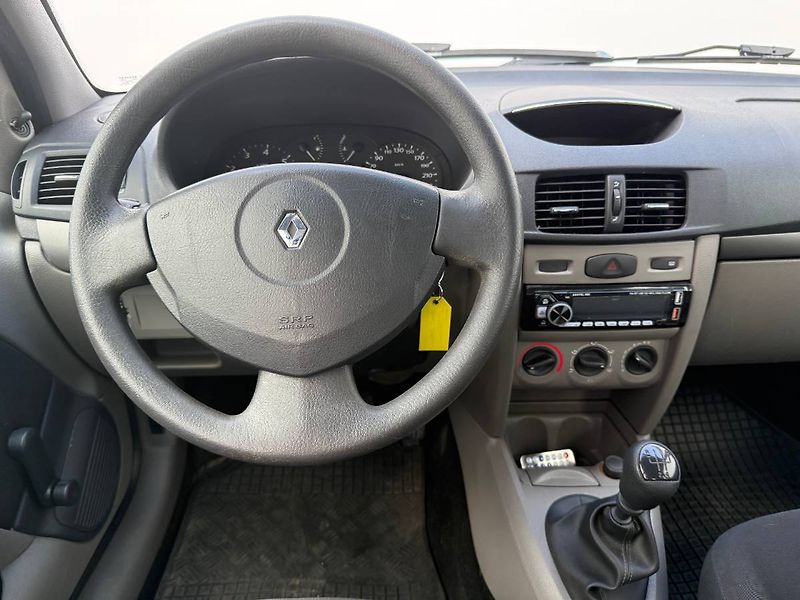 Renault Scénic (2011) 1.2 16V 55 kW Authentique - fotka 5 z 20