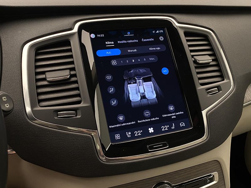 Volvo XC90 B5 AWD CORE AUT CZ 7M - fotka 41 z 63