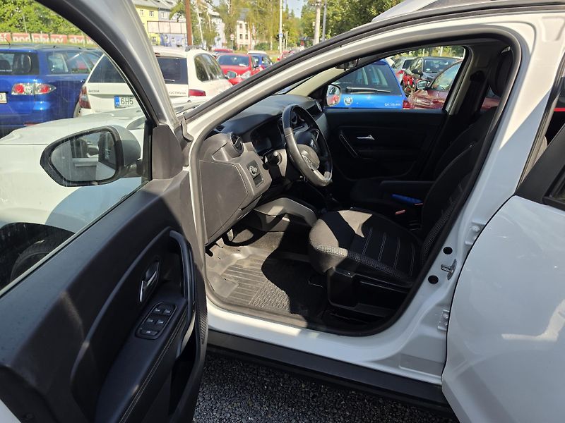 Dacia Duster 1.6 I  TZ - fotka 12 z 15