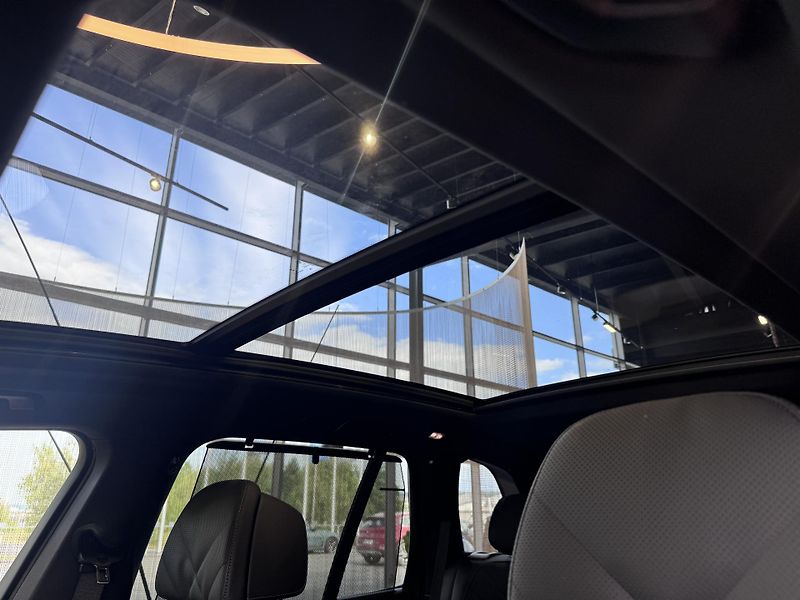 BMW X5 xDrive30d M-Sport - fotka 9 z 31