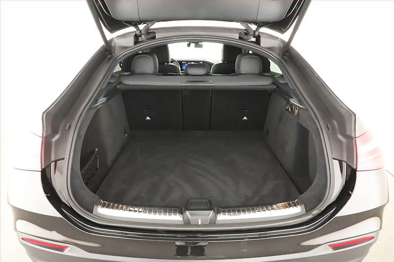 Mercedes-Benz GLE (2025) 450 d 4MATIC, AMG Line, Vzduch - fotka 11 z 20