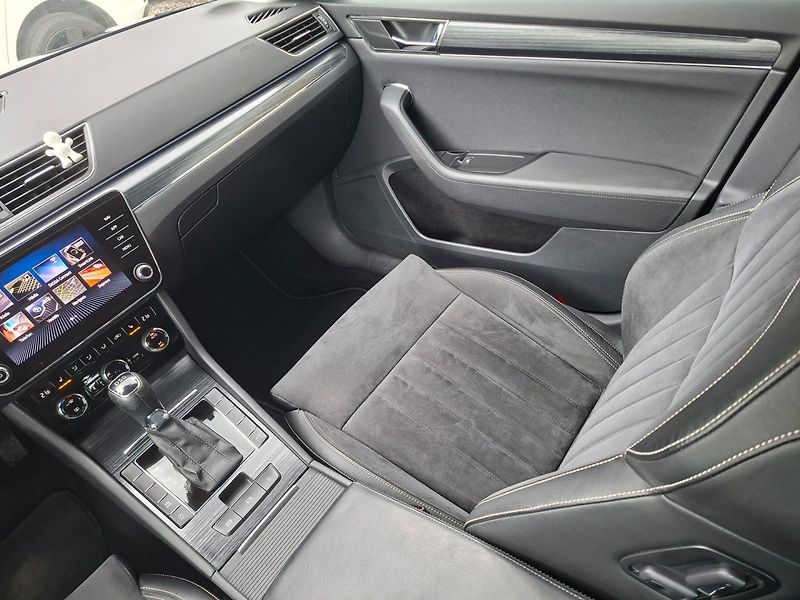 Škoda Superb (2019) 2.0TDI 110kW DSG -WEBASTO-DCC - fotka 13 z 43