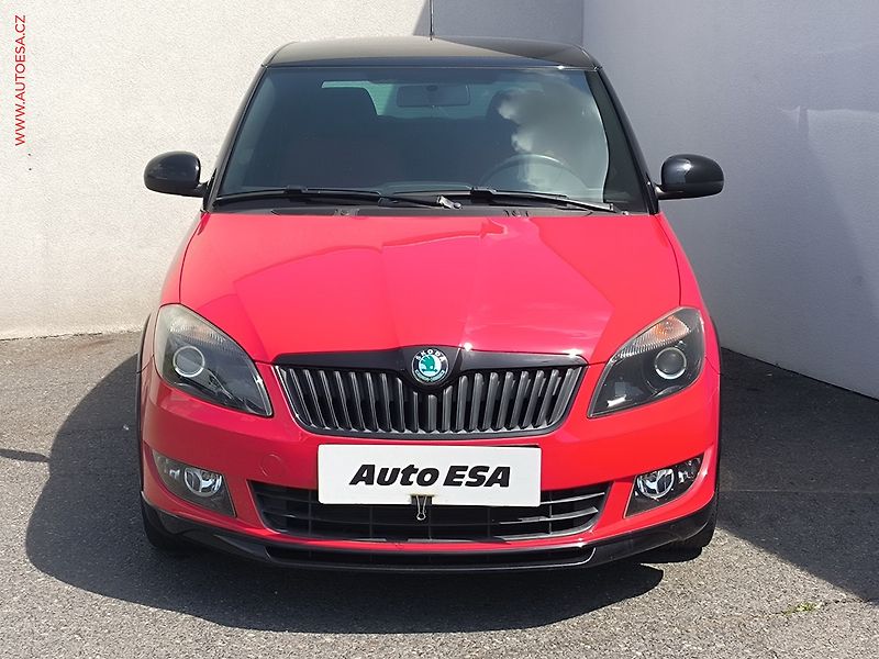 Škoda Fabia (2011) 1.2 TSi, Monte Carlo, +kola - fotka 2 z 17