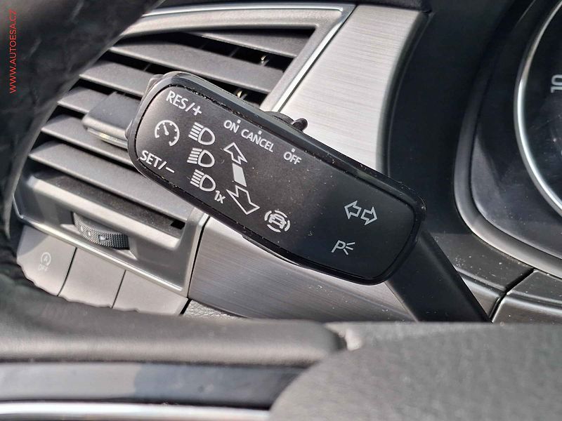 Škoda Fabia (2019) 1.0 TSi, 1.maj,ČR, Style, LED - fotka 13 z 17
