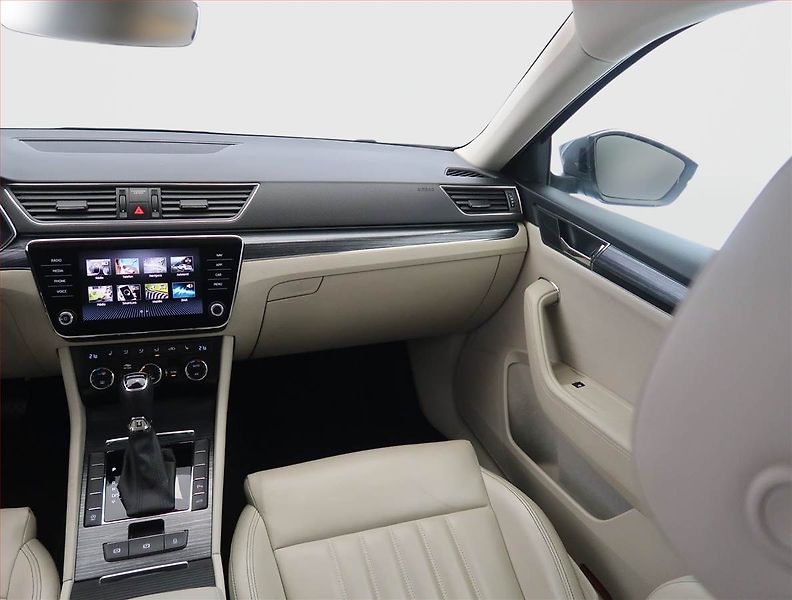 Škoda Superb (2022) Style 2.0 TDI, digi klima - fotka 8 z 27
