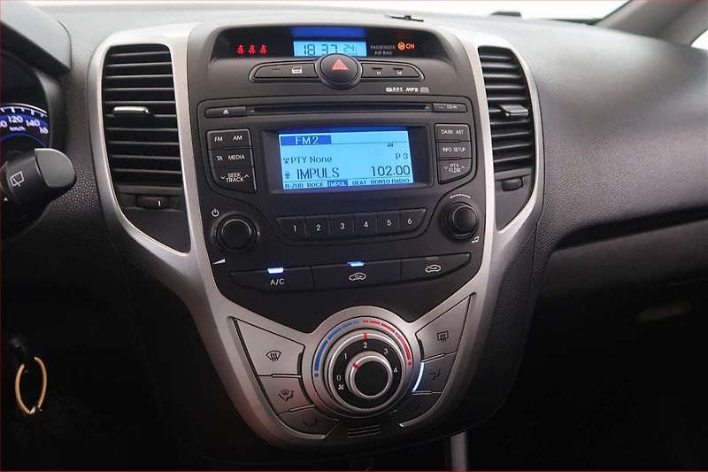 Hyundai ix20 (2012) 1.6 CVVT - fotka 12 z 15