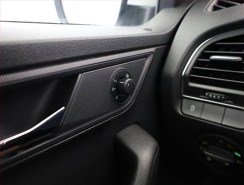 Škoda Fabia (2017) 1.2 TSI, Serv.kniha - fotka 14 z 16
