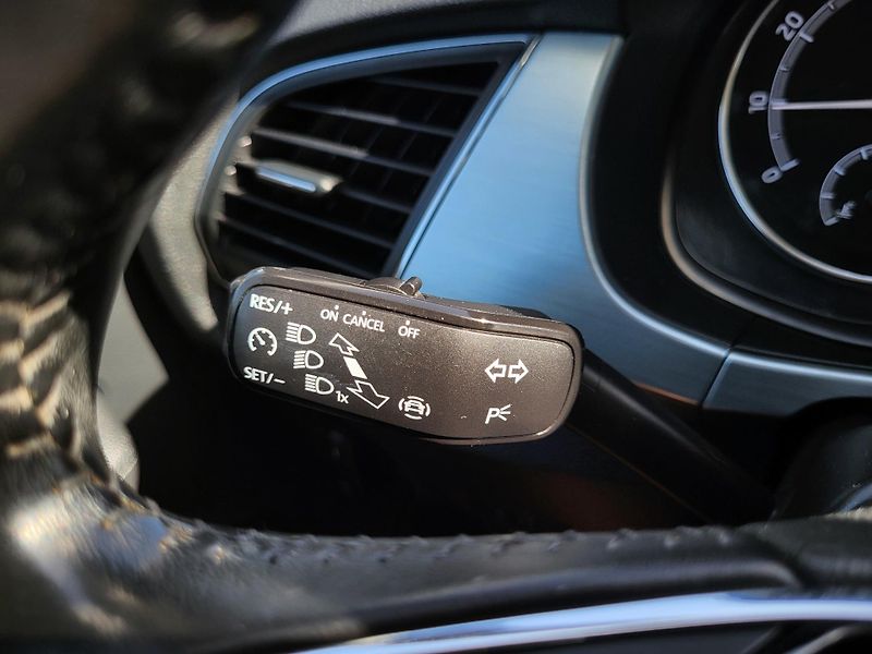 Škoda Fabia 1.0 TSI 70kW Combi TOUR *ČR - fotka 23 z 43