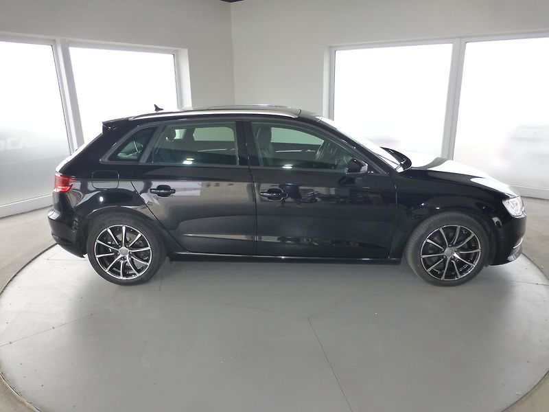 Audi A3 (2013) 2,0TDI-110KW*NAVI*XENON*KAMERA - fotka 4 z 29