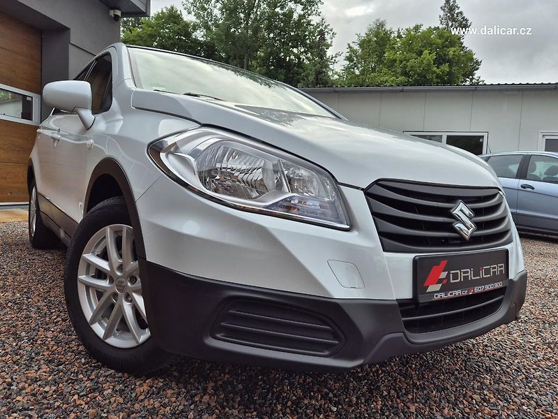 Suzuki SX4 S-Cross (2014) 1.6VVT 88KW CLUB Tažné - fotka 6 z 53