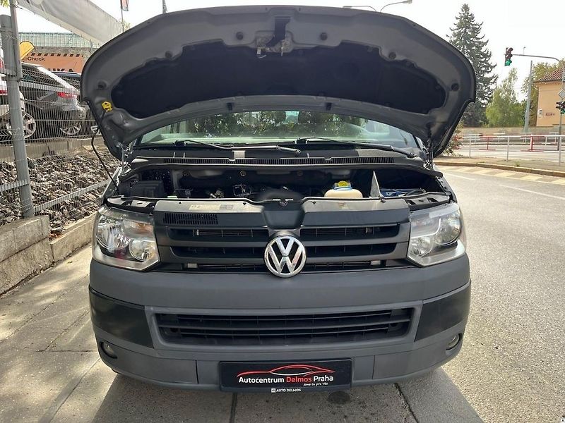 Volkswagen Transporter 2.0TDI/103kW2010/CZ/8MÍST/1.MA - fotka 11 z 59