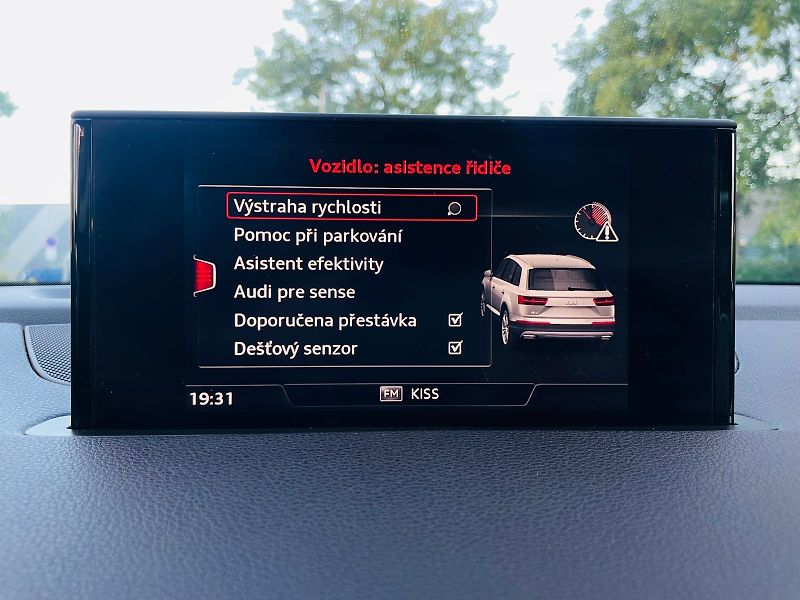 Audi Q7 3.0TDI AUT VÝHŘEV QUATTRO - fotka 41 z 54