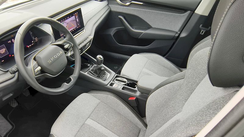 Škoda Octavia (2025) OCT.COMBI TOP SELECTION 1,5 TS - fotka 8 z 27