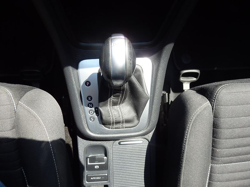Volkswagen Sharan 2.0 TDI 103kW DSG, DIGI. KLIMA - fotka 24 z 38