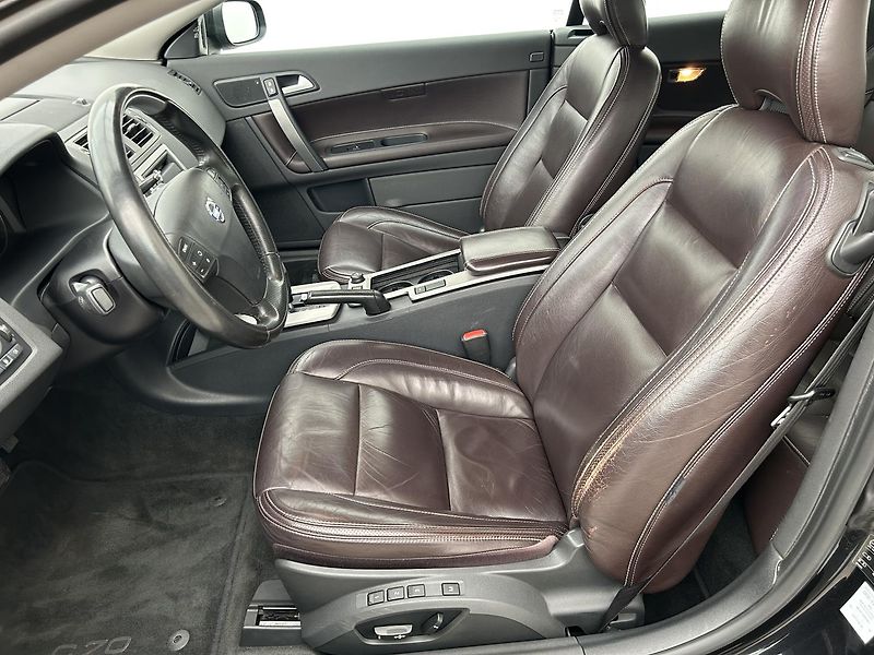 Volvo C70 2.4  D5 Sumum - fotka 12 z 30