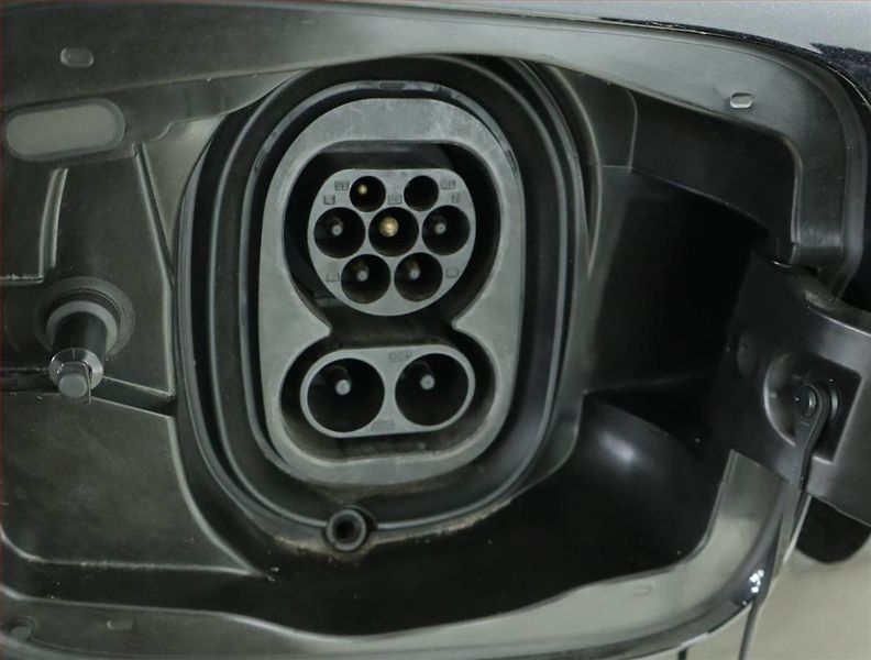 Škoda Enyaq (2021) iV 80 (82 kWh), SoH 93% - fotka 17 z 18