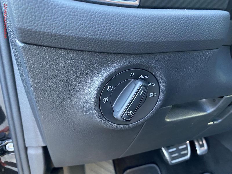 Škoda Kodiaq (2019) 2.0 TSi 4x4, SportLine, DSG - fotka 16 z 20