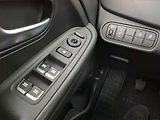 Kia Carens (2017) 1.6 GDI, Serv.kniha, Navi - náhled 19