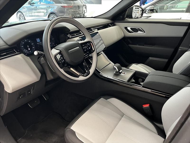 Land Rover Range Rover Velar (2026) 3,0 Dynamic SE D300 AWD - fotka 8 z 17