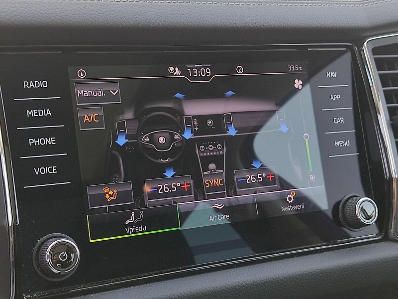 Škoda Kodiaq (2022) Ambition 2,0 Tdi 110 Kw DSg Pa - fotka 16 z 38