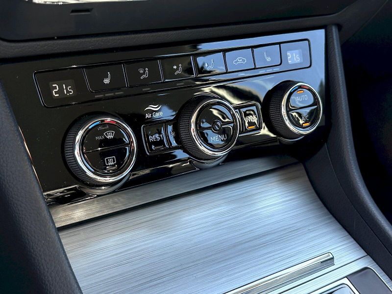 Škoda Superb (2022) Combi DSG 2.0 TDI / 110 kW / A - fotka 27 z 27