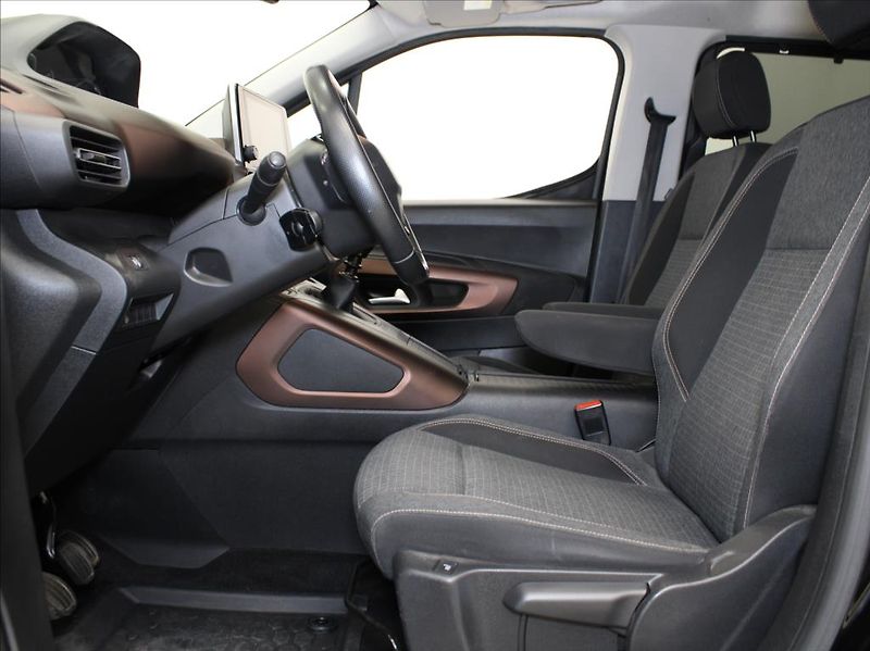 Peugeot Rifter 1,5 HDi GT-Line Kamera Senz ČR - fotka 6 z 22