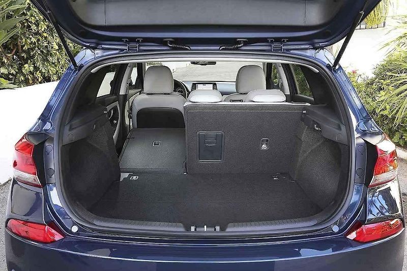 Hyundai i30.