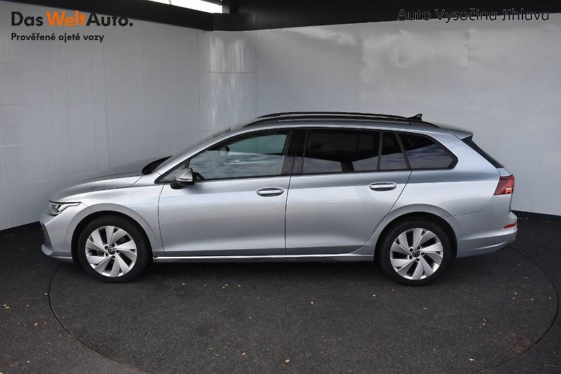 Volkswagen Golf Variant (2024) 1.5TSI 85kW CZ,1.Majitel - fotka 3 z 24