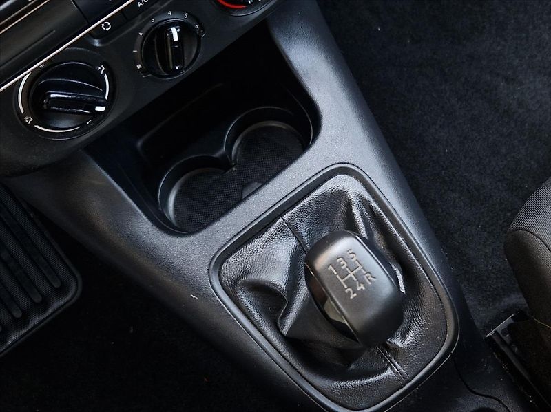 Citroën C3 1,2 i 61kW TEMPO AC KLIMA - fotka 28 z 31