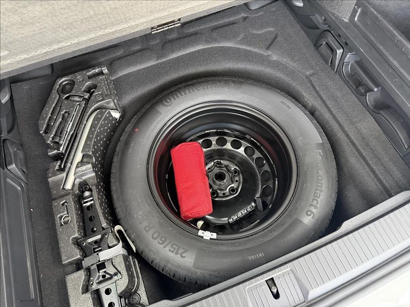 Volkswagen Passat 2,0 TSI, LED, DSG, MirrorLink - fotka 32 z 33