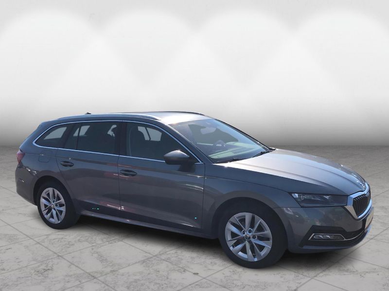Škoda Octavia IV Combi Style Plus 2,0TDI /11 - fotka 6 z 30