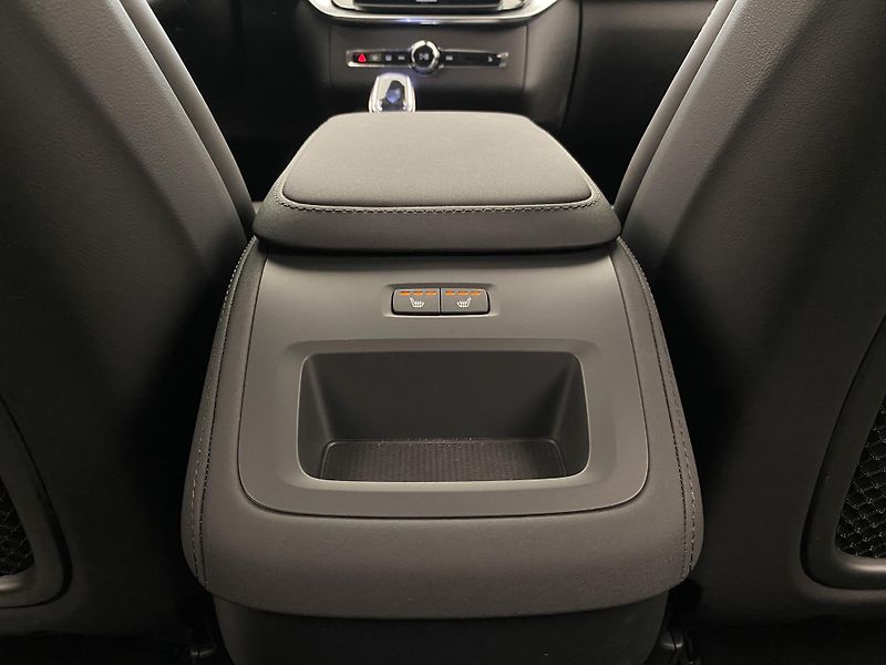 Volvo XC90 (2026) B5 AWD AUT BRIGHT PLUS 7míst - fotka 70 z 70