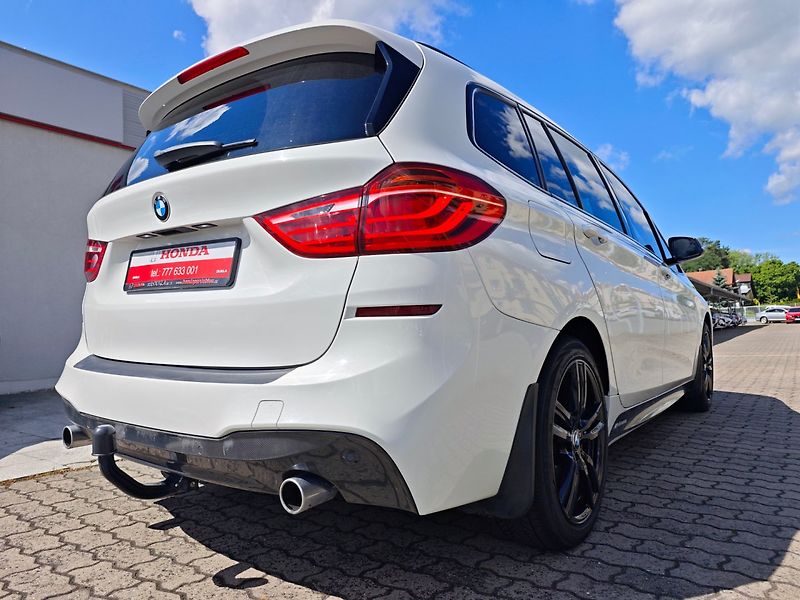 BMW Řada 2 (2016) 220D Grand Tourer M-paket - fotka 38 z 43